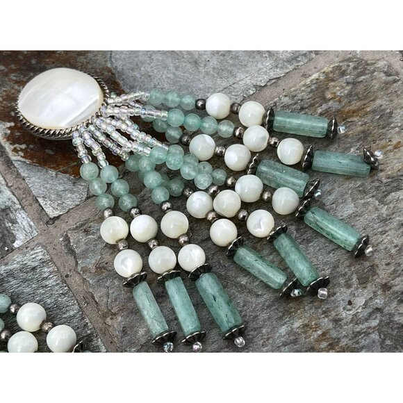 Vtg 1980's 4" Dangle Clip On Earrings White Oval With Silver Tone Metal 9 Strand - Picture 3 of 5